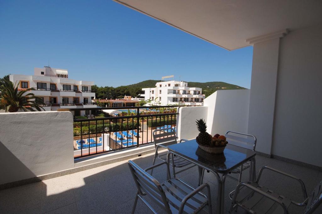 Casa Luis Apartments Santa Eularia des Riu Rom bilde