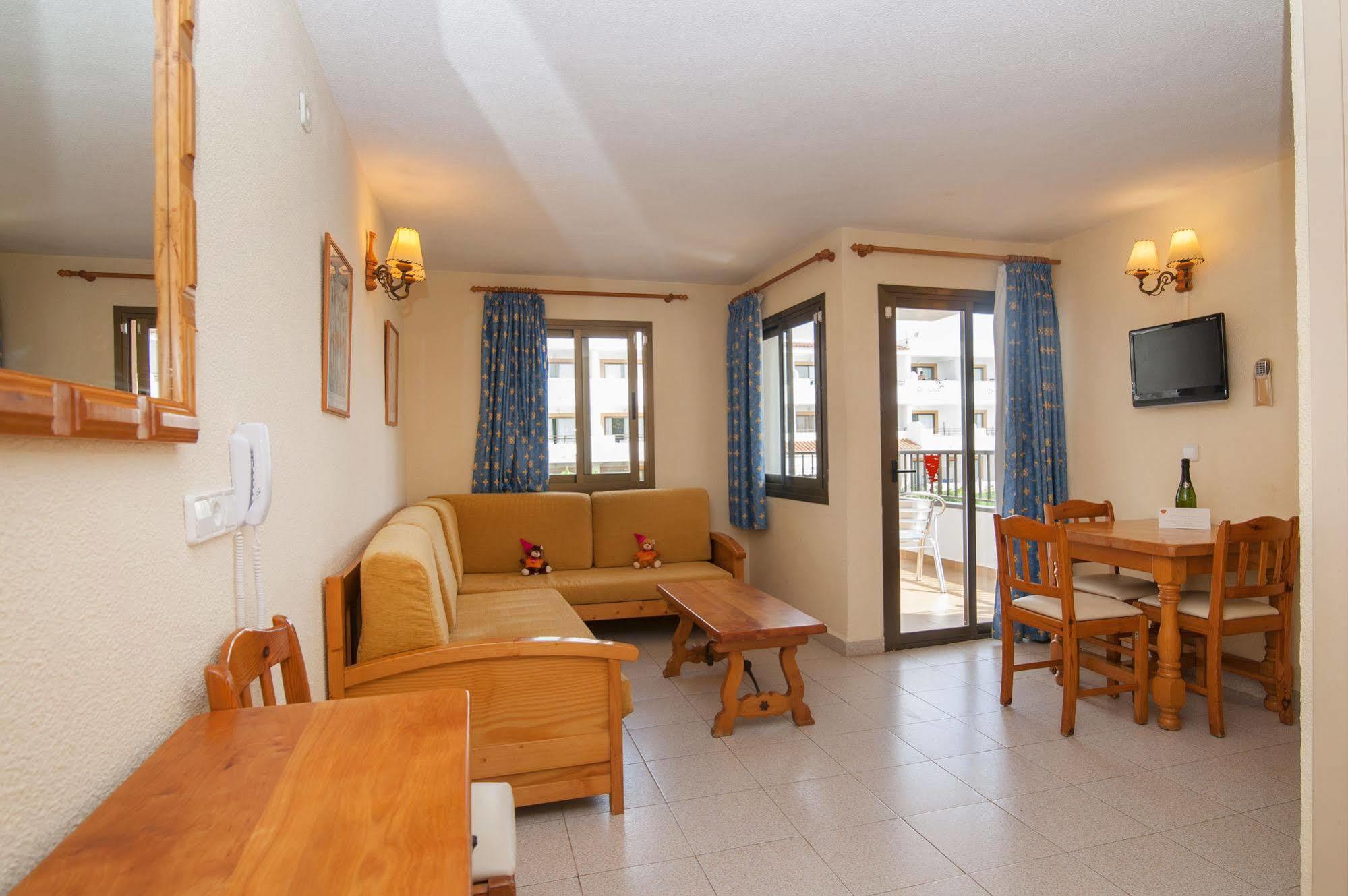 Casa Luis Apartments Santa Eularia des Riu Eksteriør bilde